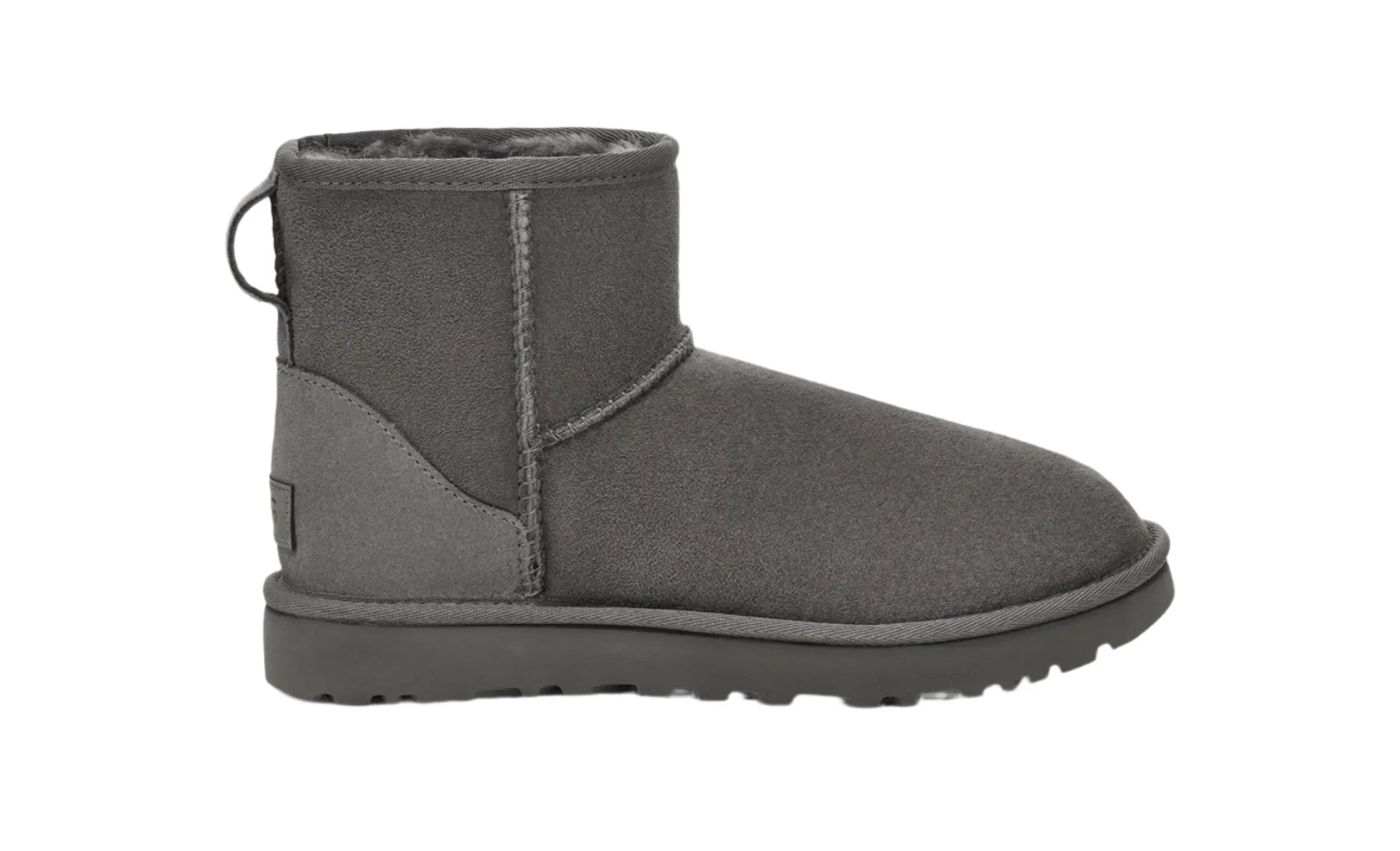 1016222-GREY_1_UGG-Classic-Grey.webp