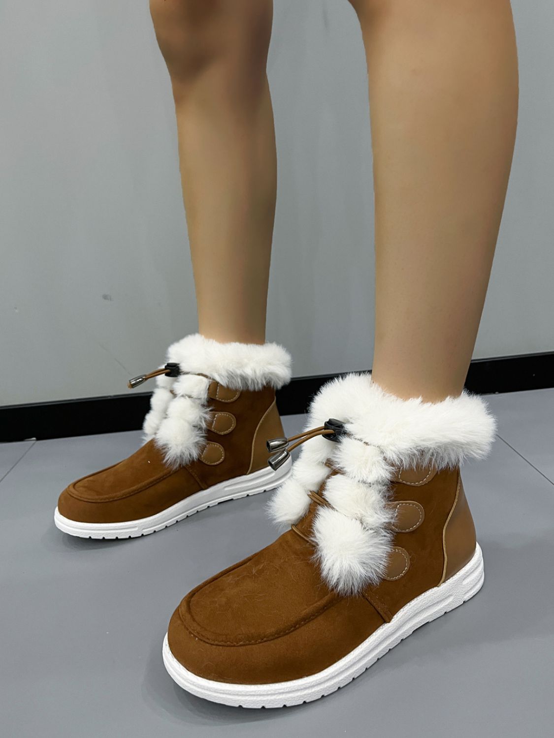 Plush Detail Suede Round Toe Boots