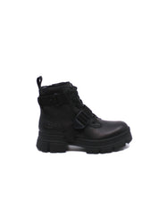 Ashton Lace Up Boots In Black