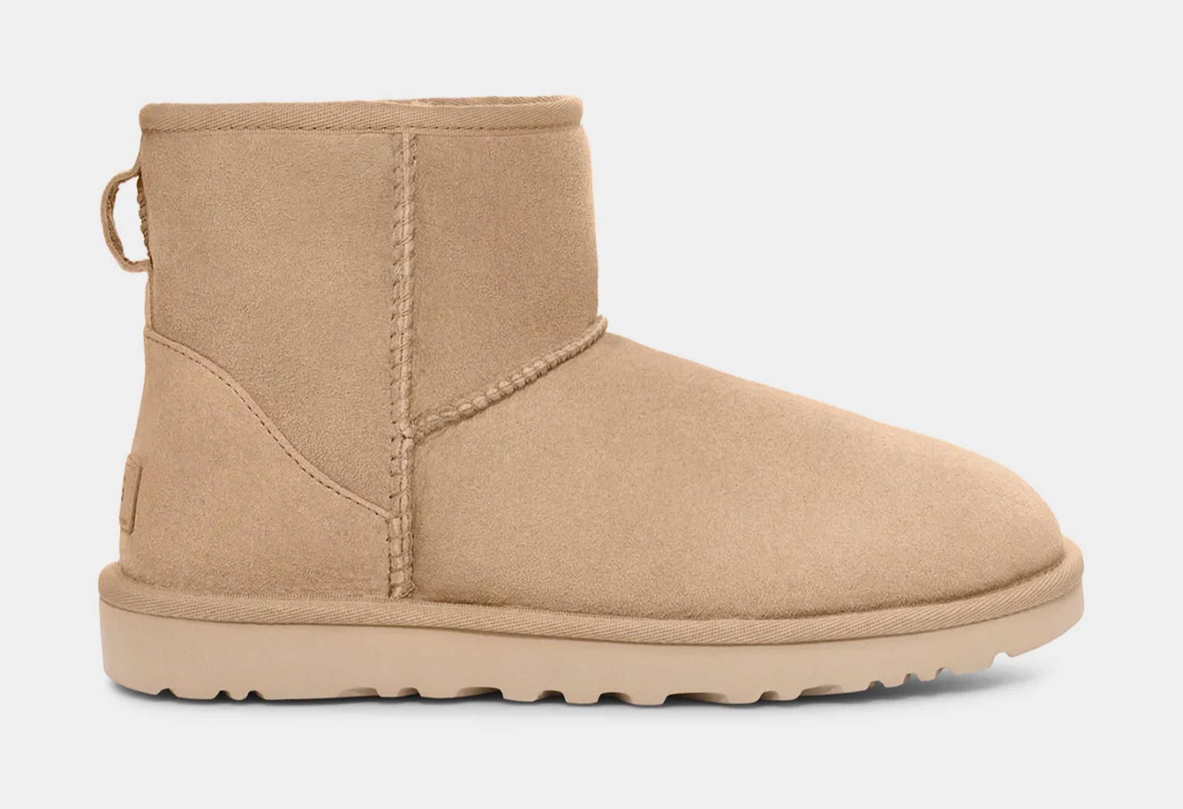 Classic Mini II Womens Boots (Sand)