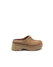 Women's New Heights Clog In Sand