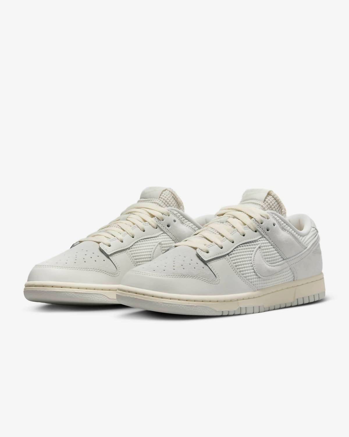 Men's Dunk Low Waffle Sneaker In Phantom/sail/coconut Milk/light Bone