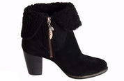 UGG AUSTRALIA BLACK ANKLE BOOTS