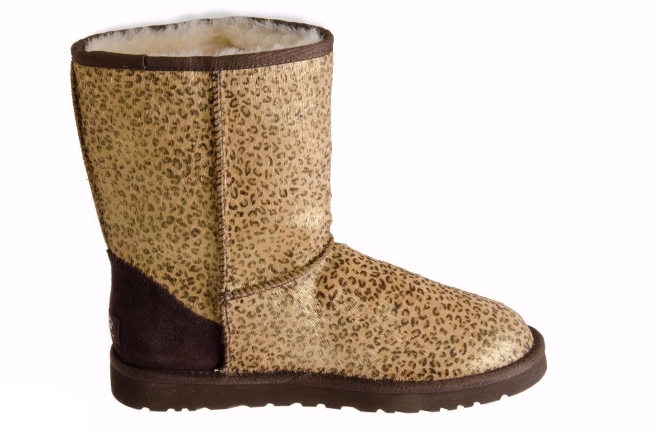 UGG CLASSIC LEOPARD BOOT