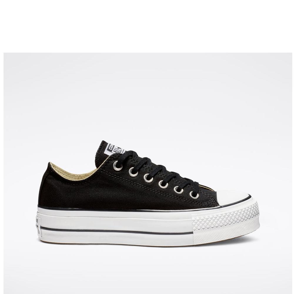 Converse Women's Chuck Taylor All Star Platform Low Top Black/White/White 560250C