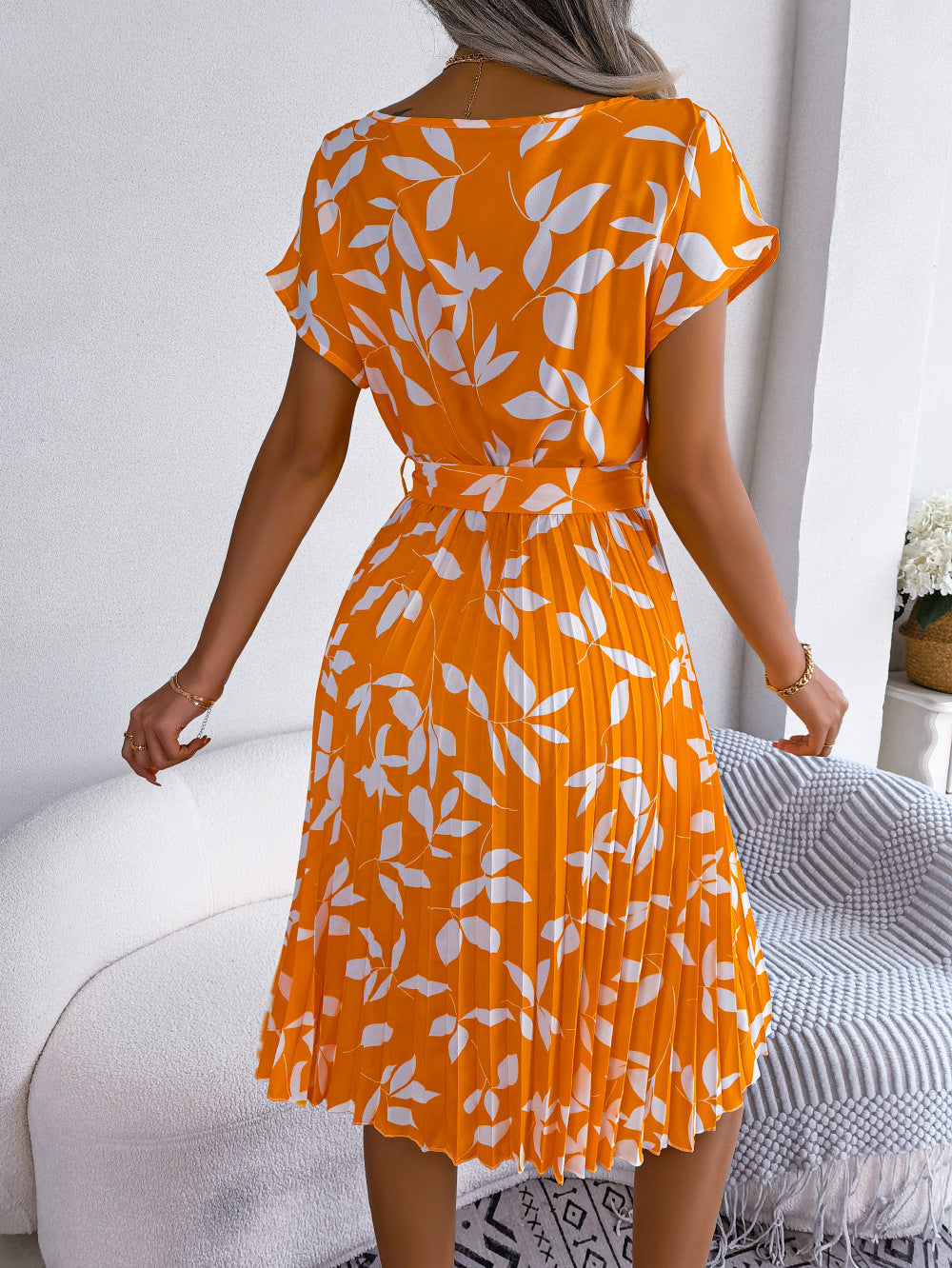 Printed Round Neck Short Sleeve Pleated Dress