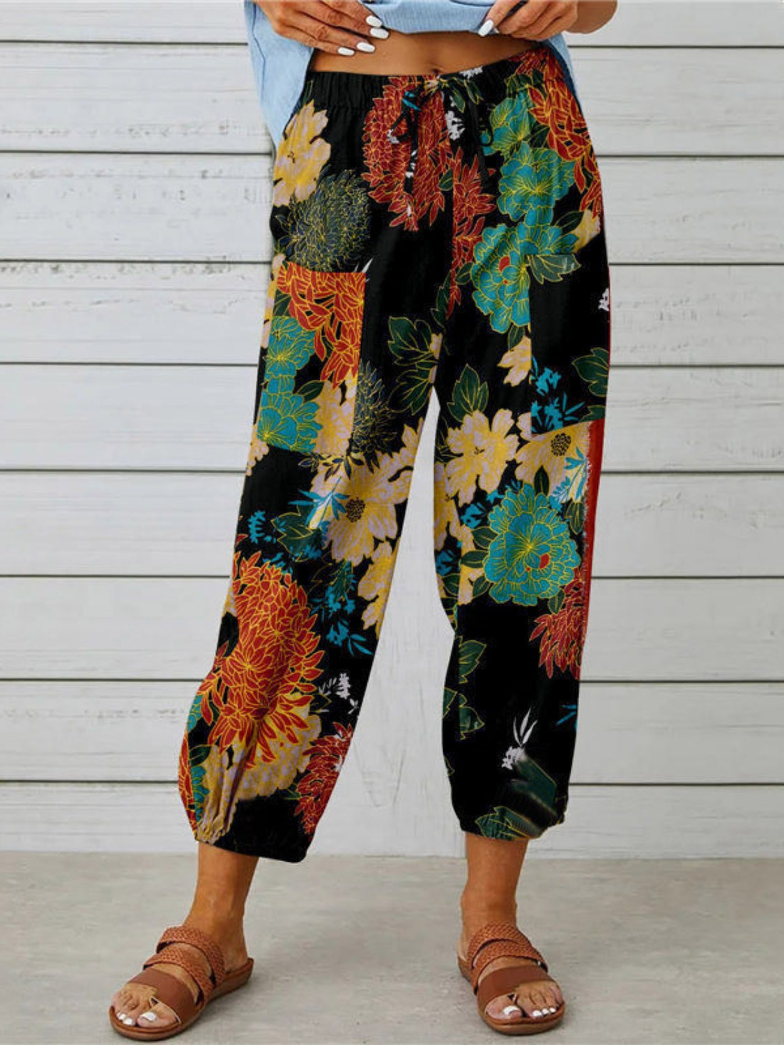 Printed Tied Cropped Pants