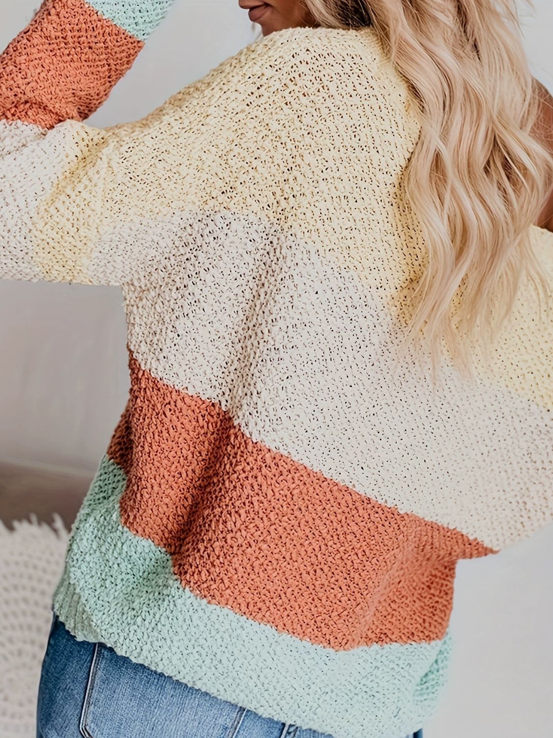 Color Block Round Neck Long Sleeve Sweater