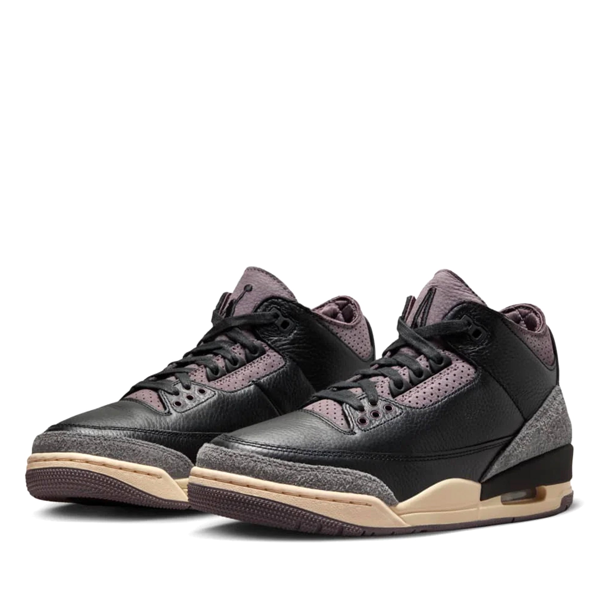 A-Ma-Maniere-x-Air-Jordan-3-WMNS-Black-FZ4811-001-02.jpg