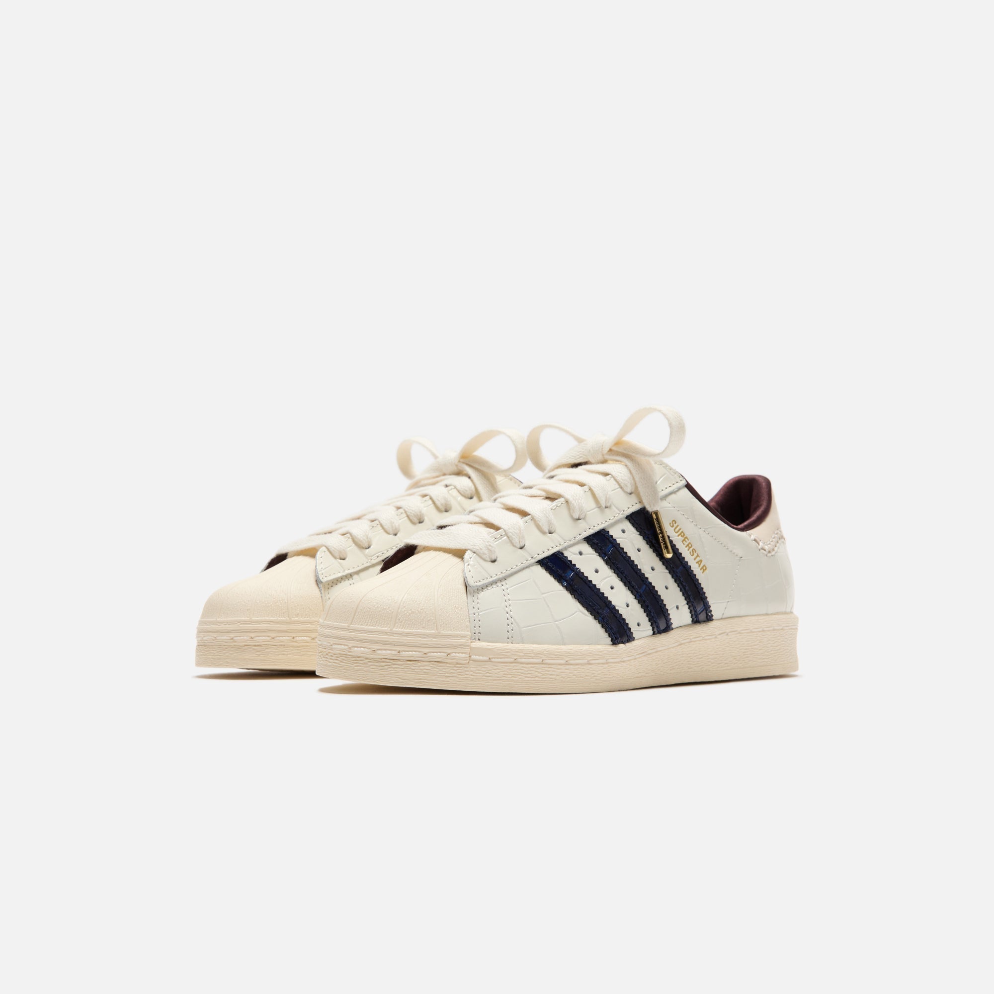 AAJP7161AdidasWbSuperstarWonderWhiteCollegiateNavyNightRed_0416.jpg