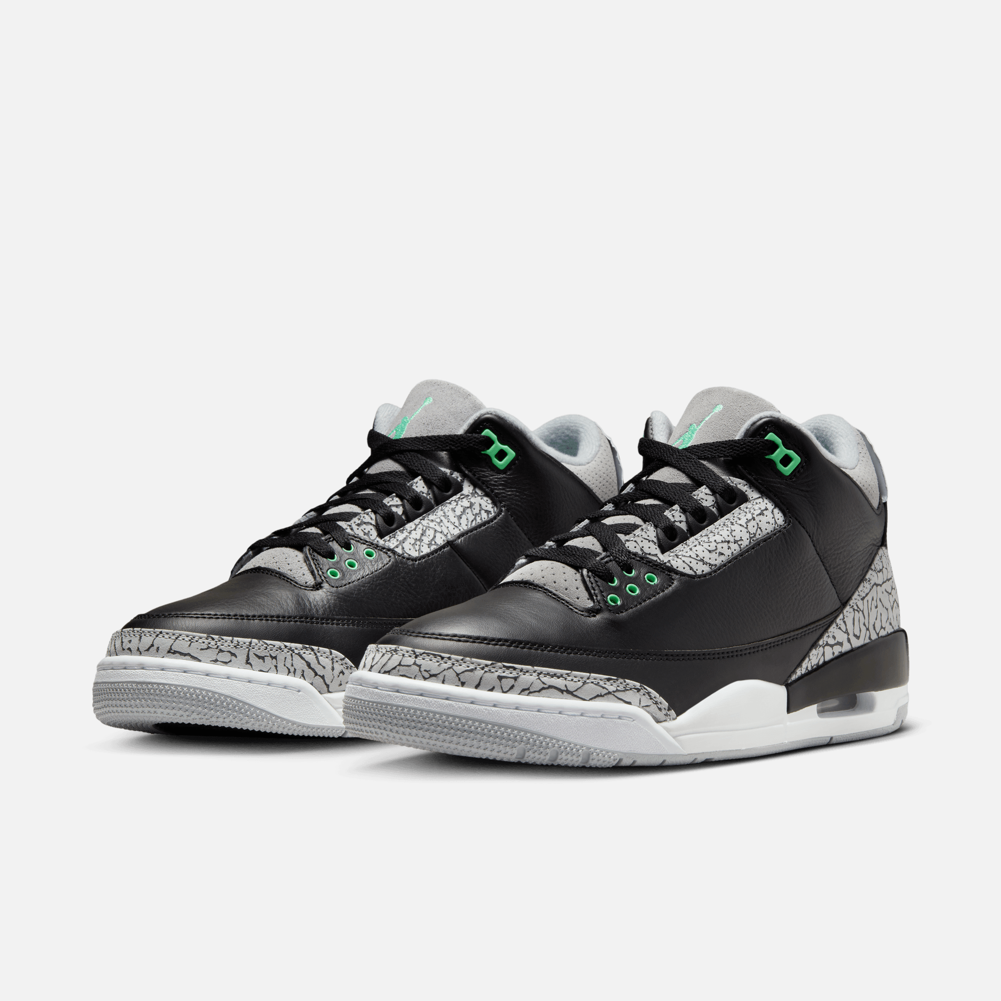 Air Jordan 3 Retro 'Green Glow'