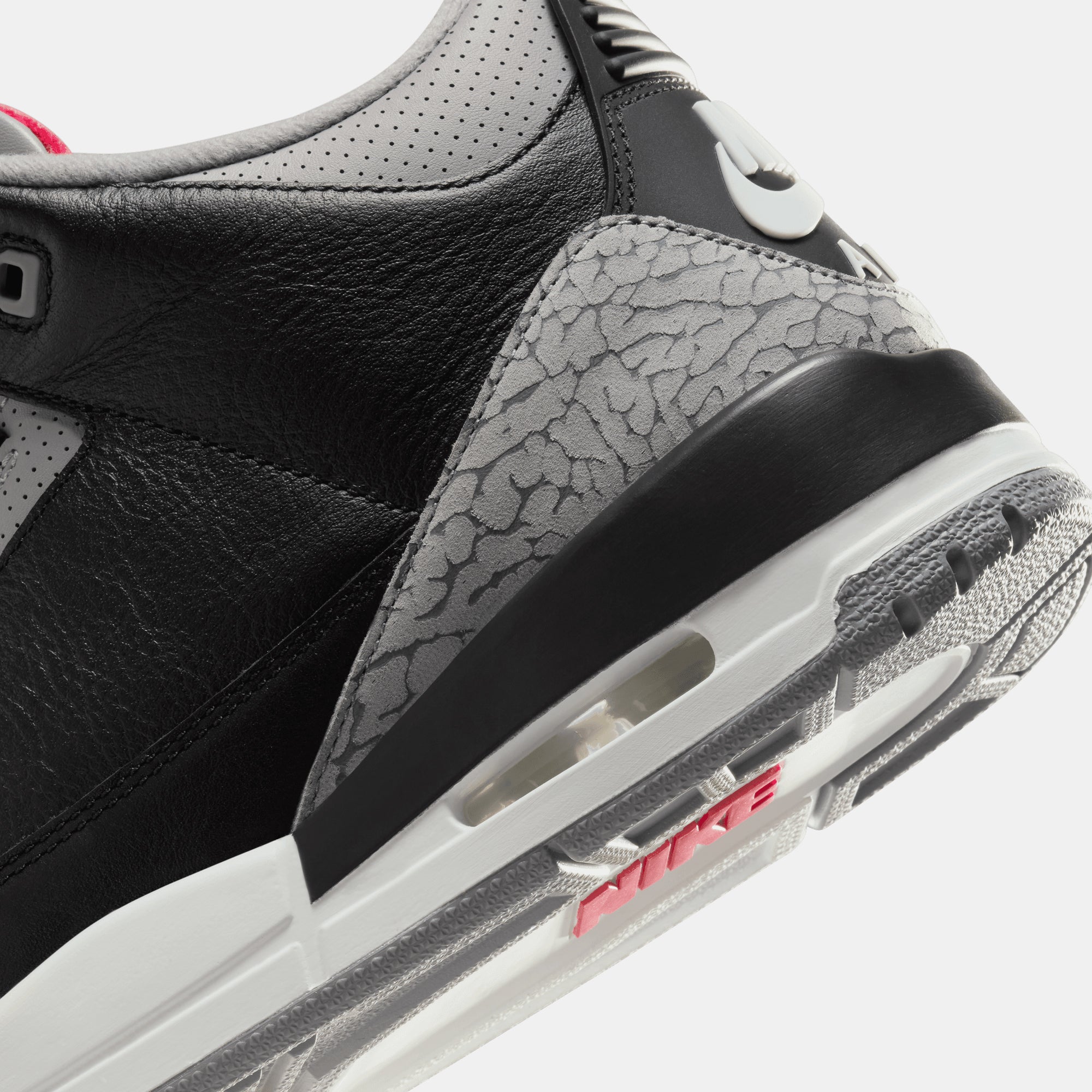 Air Jordan 3 Retro 'Black Cement' - Black/Fire Red