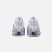 Nike WMNS Shox R4 - White / Metallic Platinum / Platinum Tint / Barely Grape