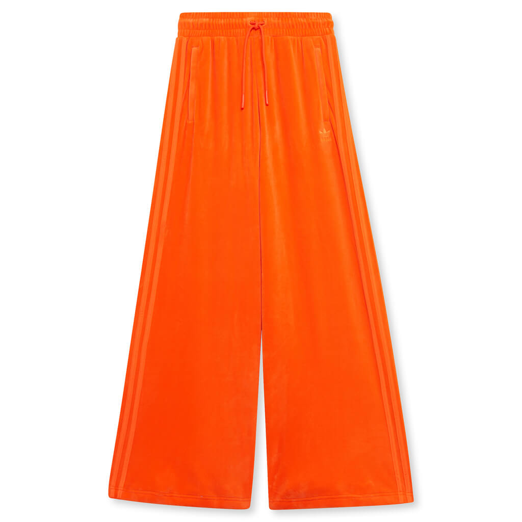 Adidas-Originals-x-Jeremy-Scott-Womens-Track-Pant---Apsior-H50962---September-27-2021---01copy-2.jpg