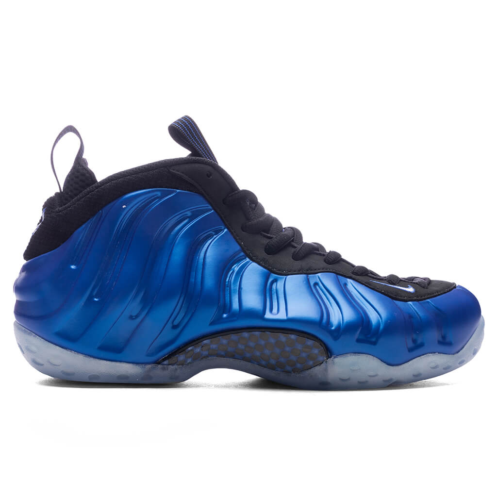 Air-Foamposite-One---Intl-Blue-White-Black-FQ8181-400-NEW-SKU--FQ8181-511-09-25-24-Feature-VR.jpg