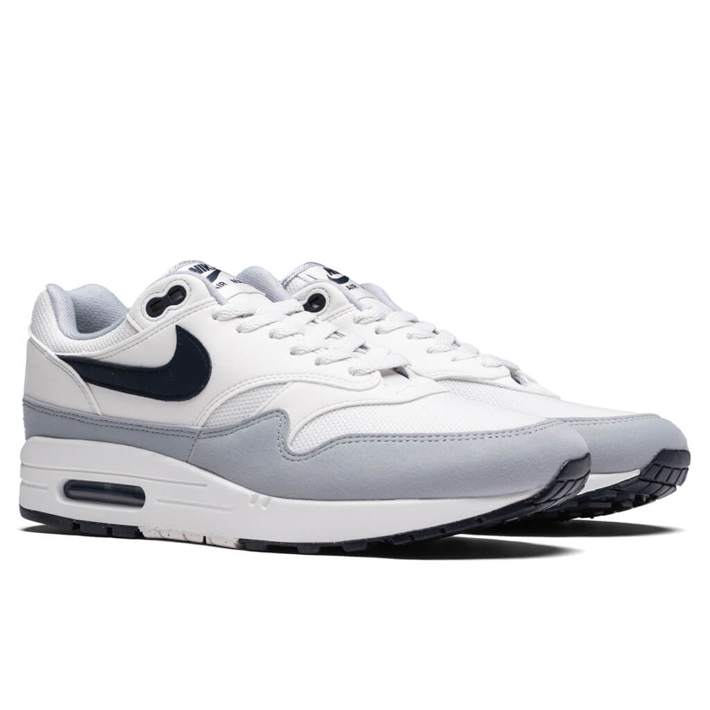 Air-Max-1---Platinum-Tint-Dark-Obsidian-Wolf-Grey----FD9082-002-03-19-24-Feature-JM-4.jpg