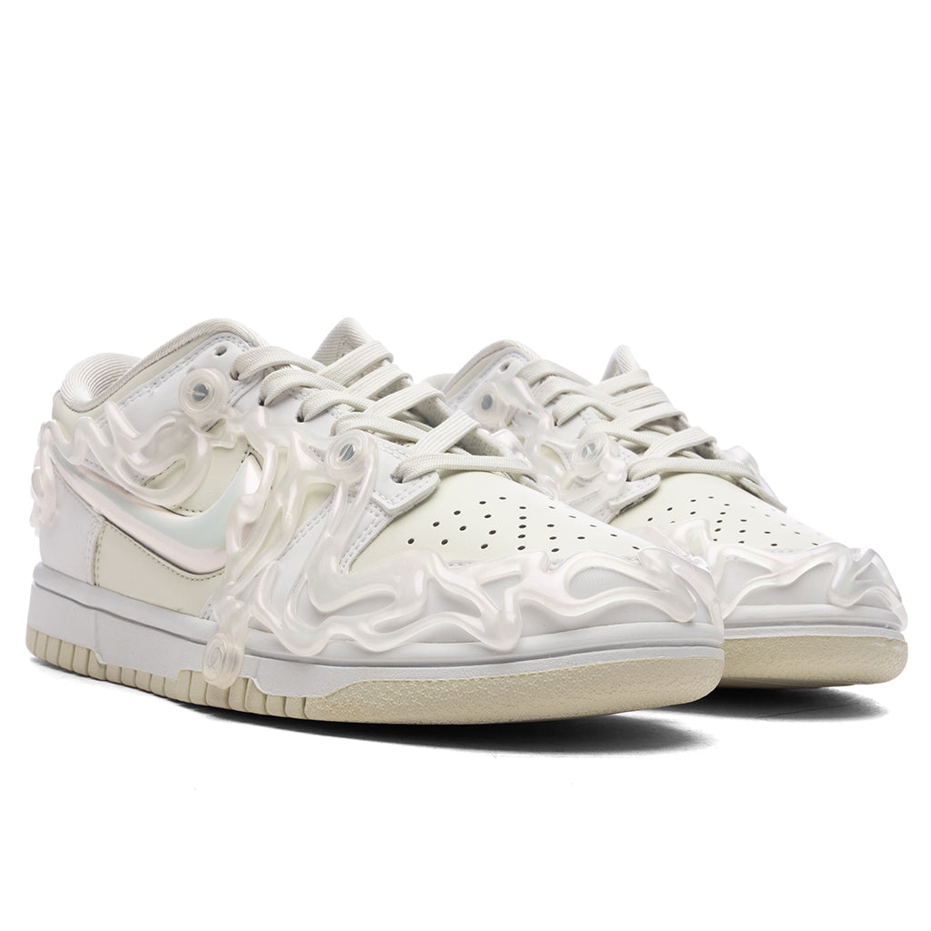 Dunk-Low-LX-Women_s---Sea-Glass-Sea-Glass-Summit-White-HF4951-001-11-22-24-Feature-KN-4.jpg