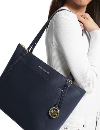 Michael-Michael-Kors-Voyager-Large-Saffiano-Leather-Tote-Bag-14-02.png