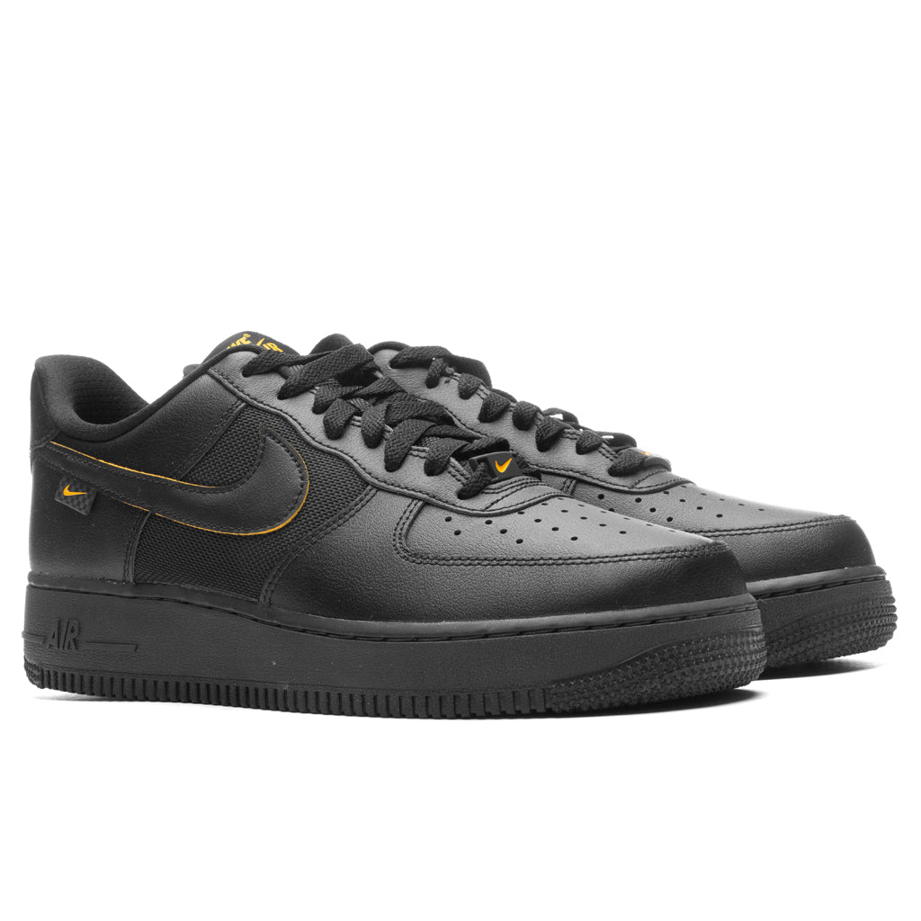 NIKE-AIR-FORCE-1-_07---BLACK-UNIVERSITY-GOLD-DK-SMOKE-GREY-FZ4617-001---03-12-24---Feature--VR-5.jpg