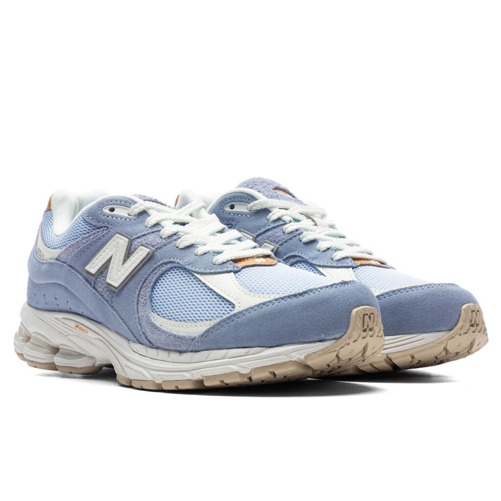 New-Balance-2002R---Wet-Blue-M2002RSD---04-21-23---Feature--DV-4.jpg