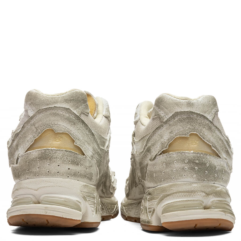 2002R "Protection Pack Distressed" - Sea Salt/Gum