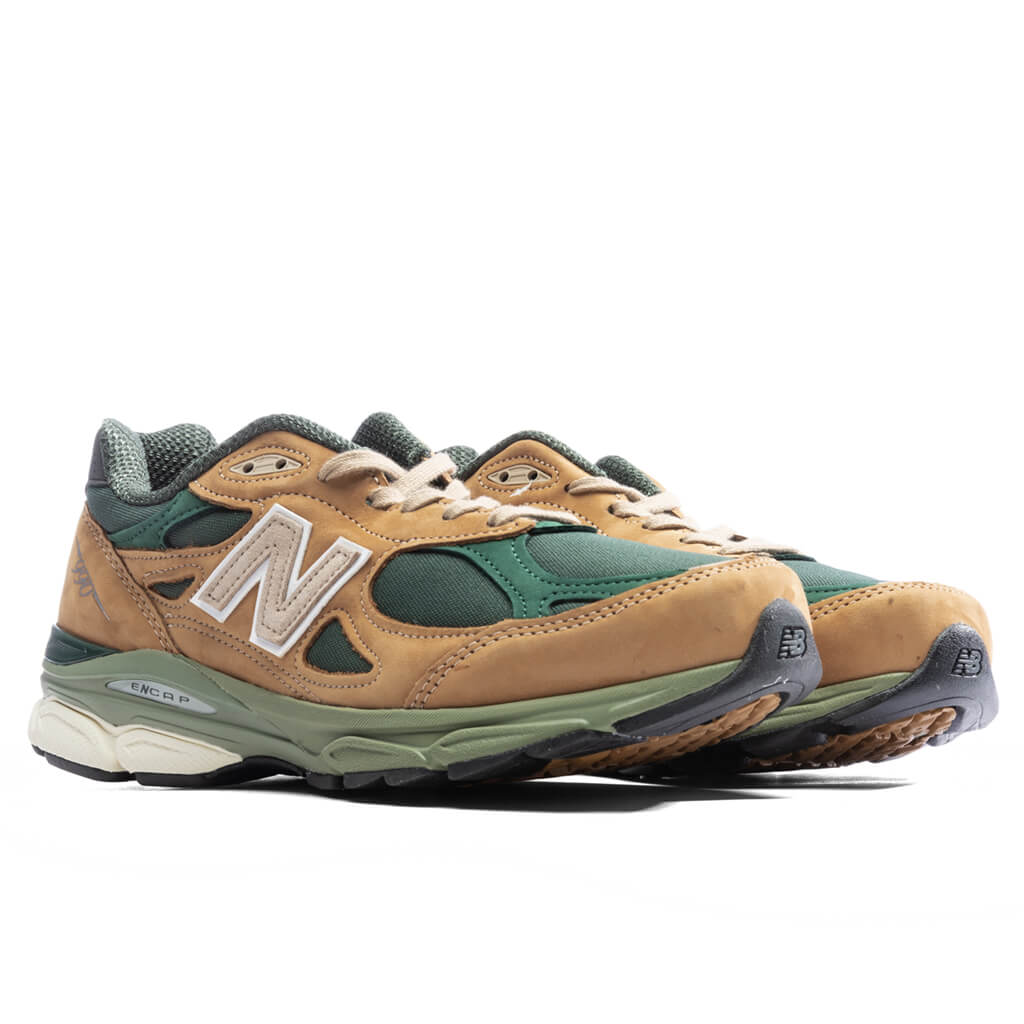 New-Balance-990v3---Tan-M990WG3---01-22-23---Feature--KN-5.jpg