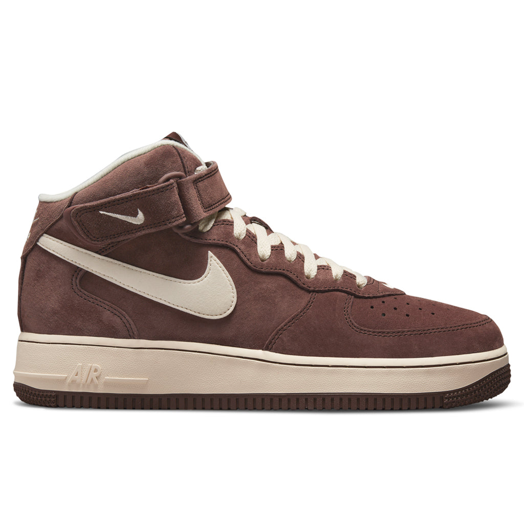 Nike-Air-Force-1-Mid--07-QS---Chocolate-Cream---DM0107-200---06-07-22--Feature--01copy.jpg