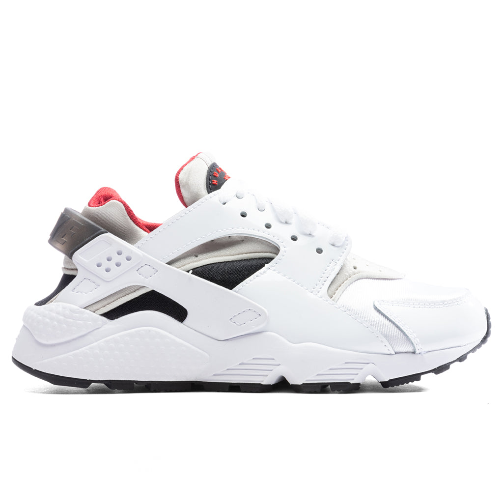 Nike-Air-Huarache-Women_s---White-Black-Light-Iron-Ore-University-Red--DV6018-100---01-18-23---Feature--KN-MG.jpg