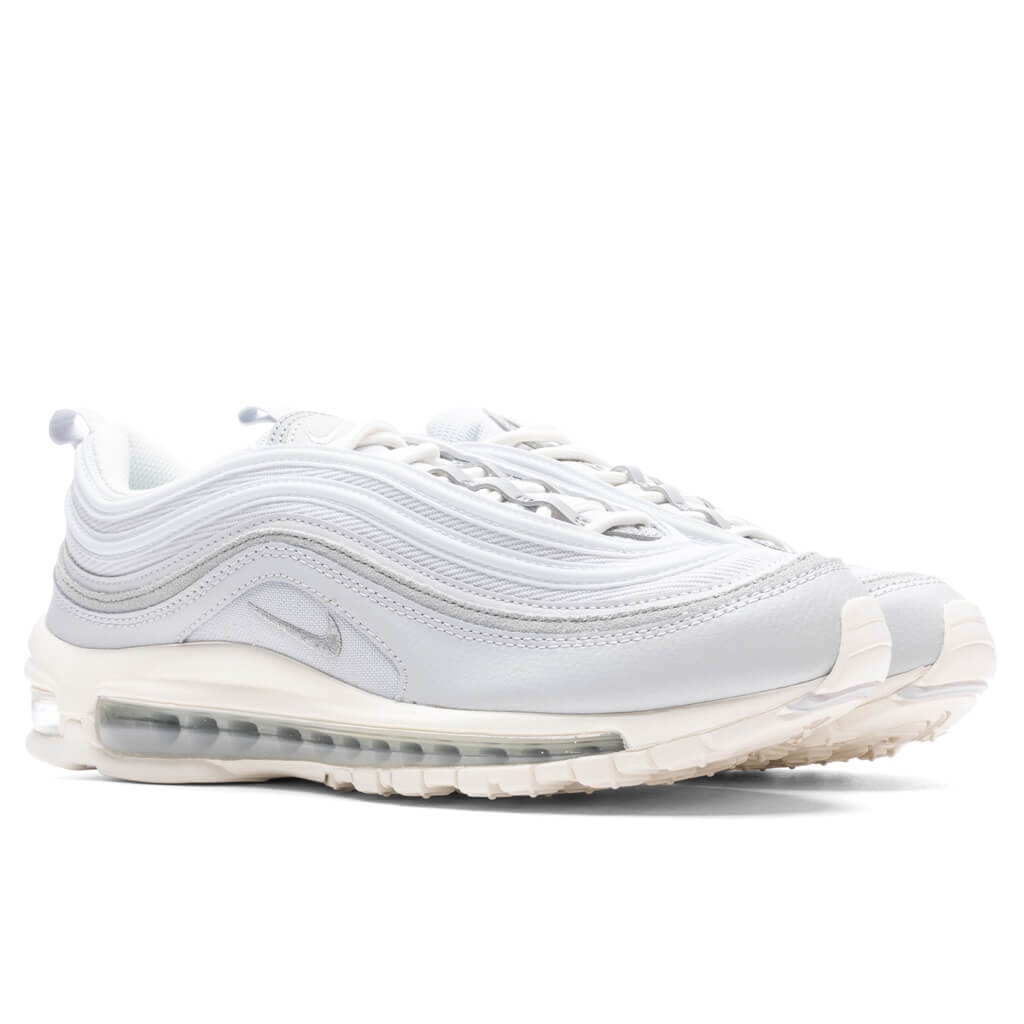 Nike-Air-Max-97-SE---Pure-Platinum-Wolf-Grey-Wolf-Grey-DZ2629-001---09-07-23---Feature--VR-5.jpg