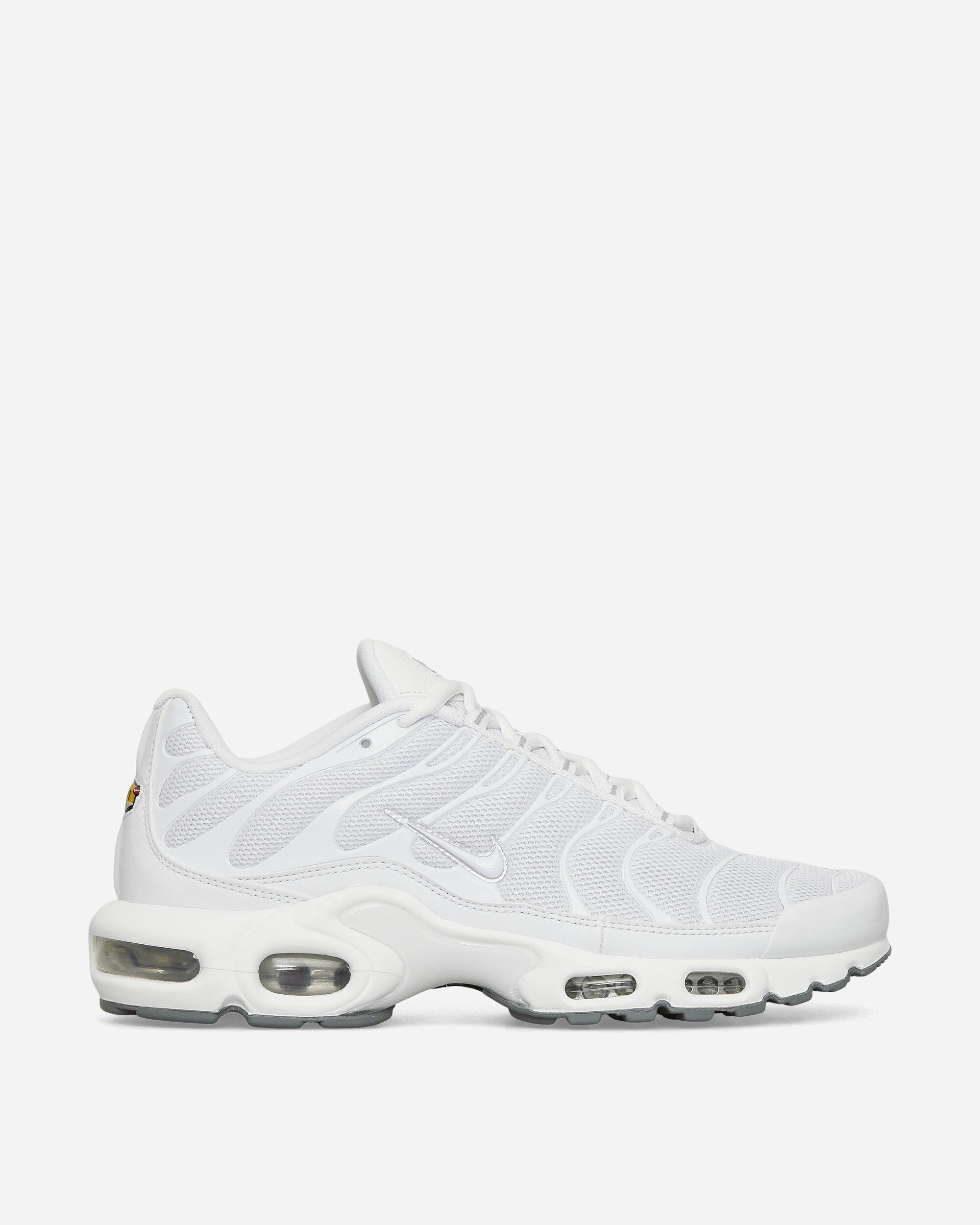 Nike-Footwear-Mid-AirMaxPlusWhite-604133-139-20240715105224_01.jpg