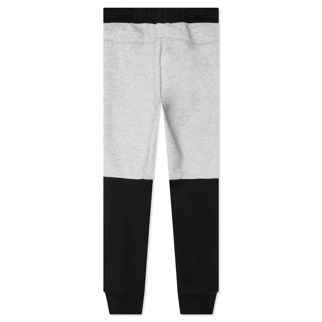 Nike-Tech-Fleece---Dark-Grey-Heather-Black-White-FB8002-064---11-25-23---Feature--KN-5.jpg