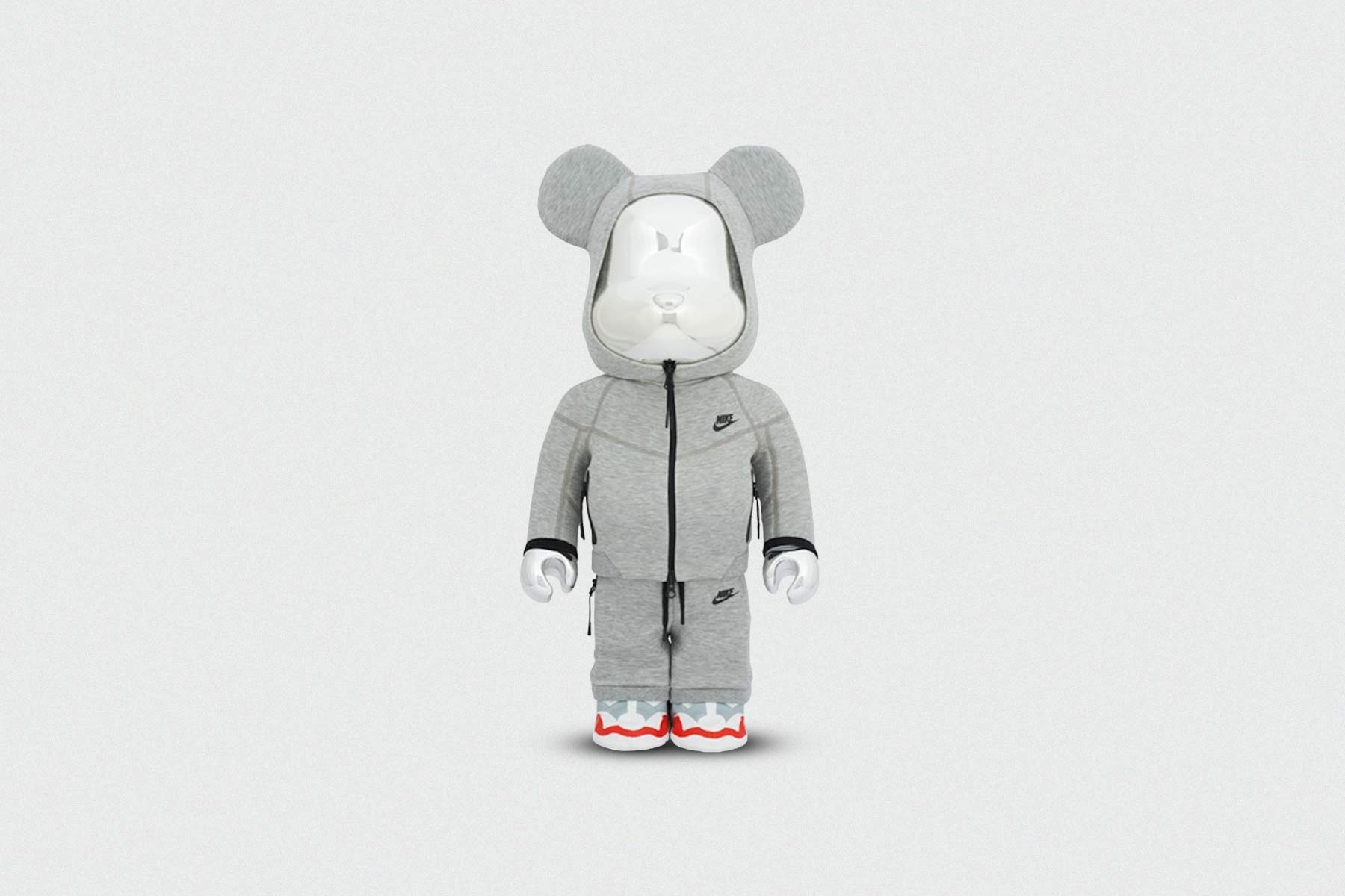 Nike-Tech-Fleece-1000_BE_RBRICK--4530956610733-O-S-Feature--September-11-2023.jpg