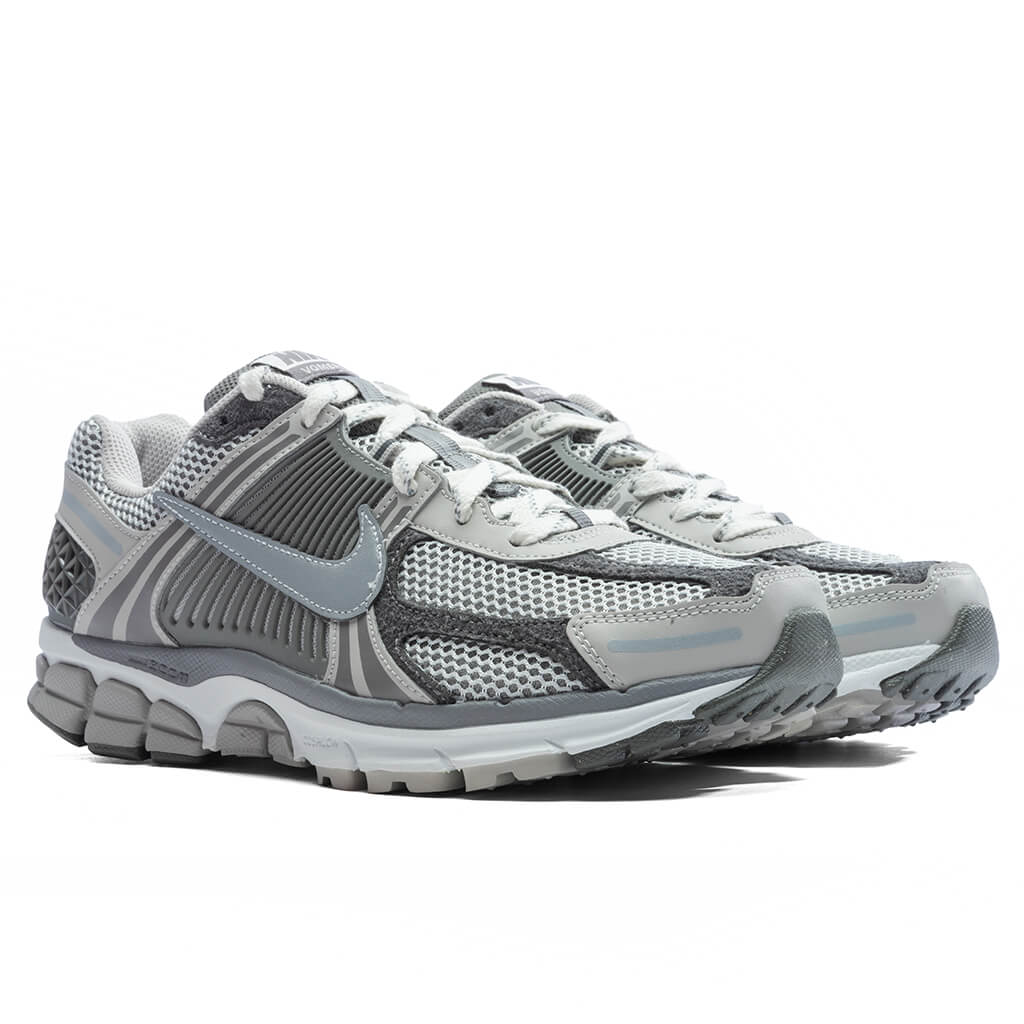 Zoom Vomero 5 PRM - Iron Ore/Metallic Silver/Photon Dust