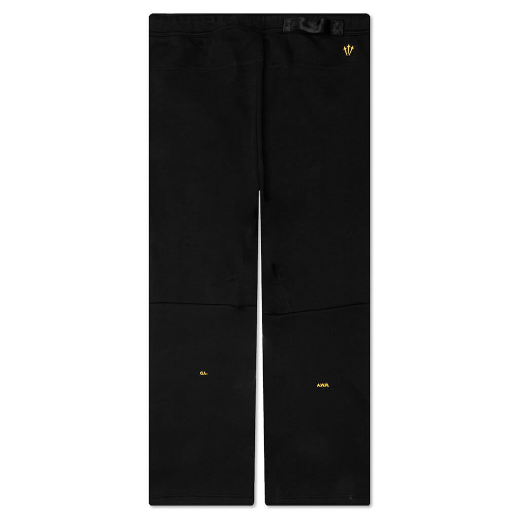 Nike-x-NOCTA-Tech-Fleece-Open-Hem-Pant---Black-University-Gold-FD8460-010---08-01-23---Feature--JP-6.jpg