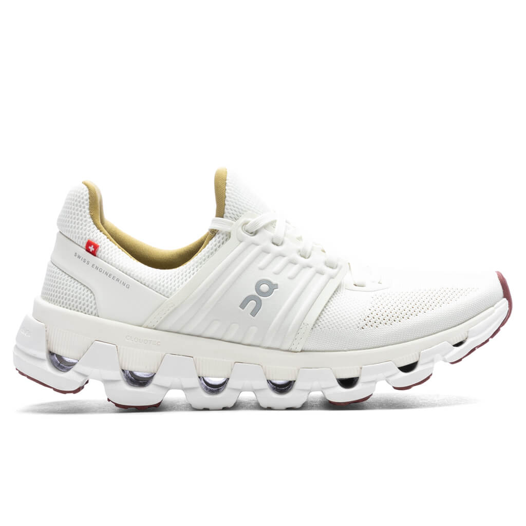 On-Women_s-Cloudswift-Suma---Undyed-White-Ivory-3WD30181407-09-29-23-Feature-KN.jpg