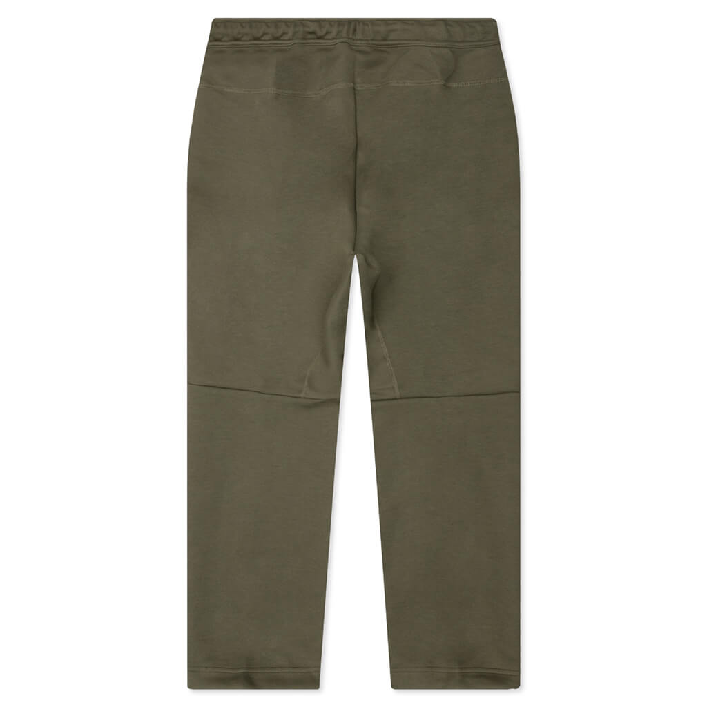 Sportswear-Tech-Fleece-Open-Hem-Sweatpants---Medium-Olive-Black-FB8012-222-08-05-23-Feature-KN-5.jpg