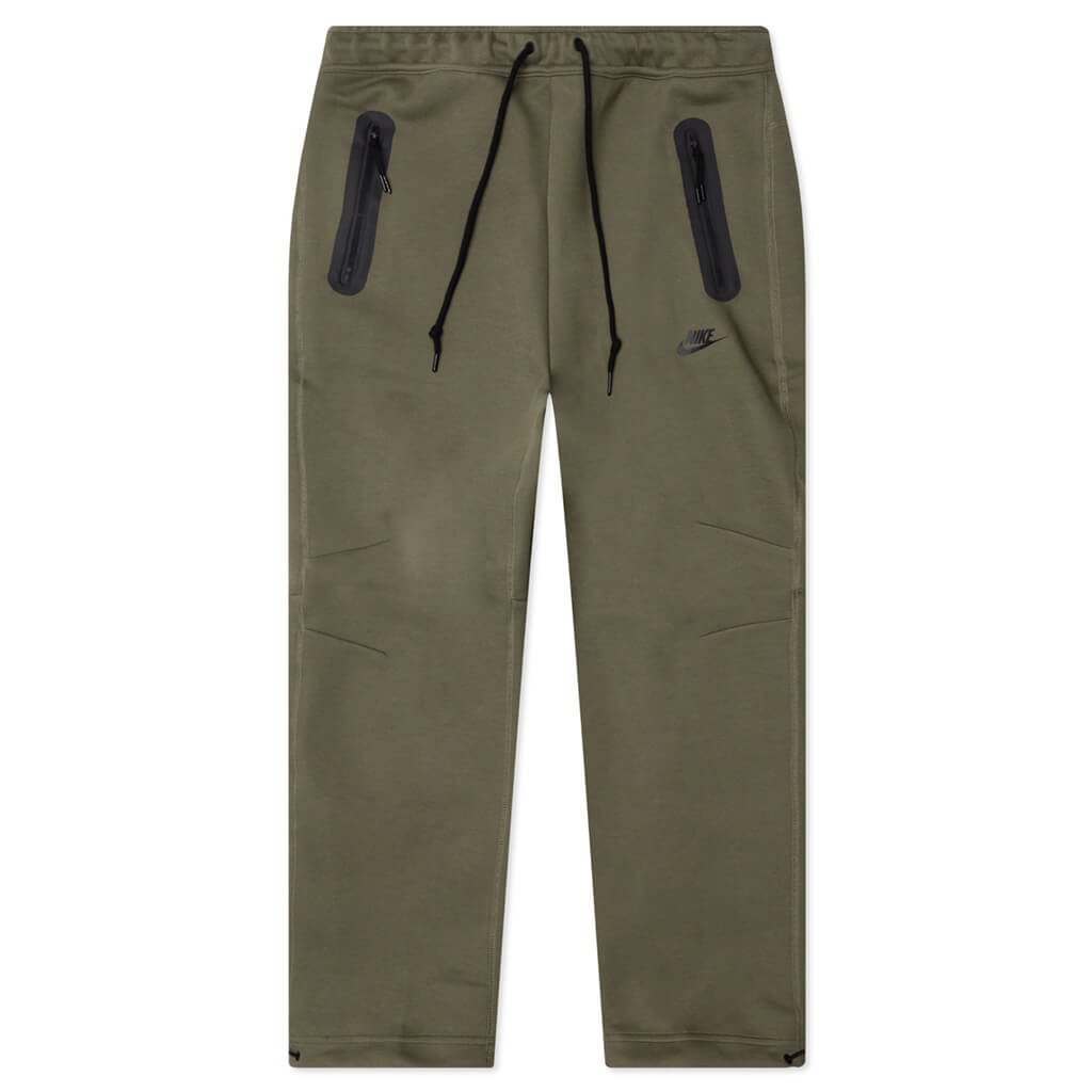 Sportswear-Tech-Fleece-Open-Hem-Sweatpants---Medium-Olive-Black-FB8012-222-08-05-23-Feature-KN.jpg