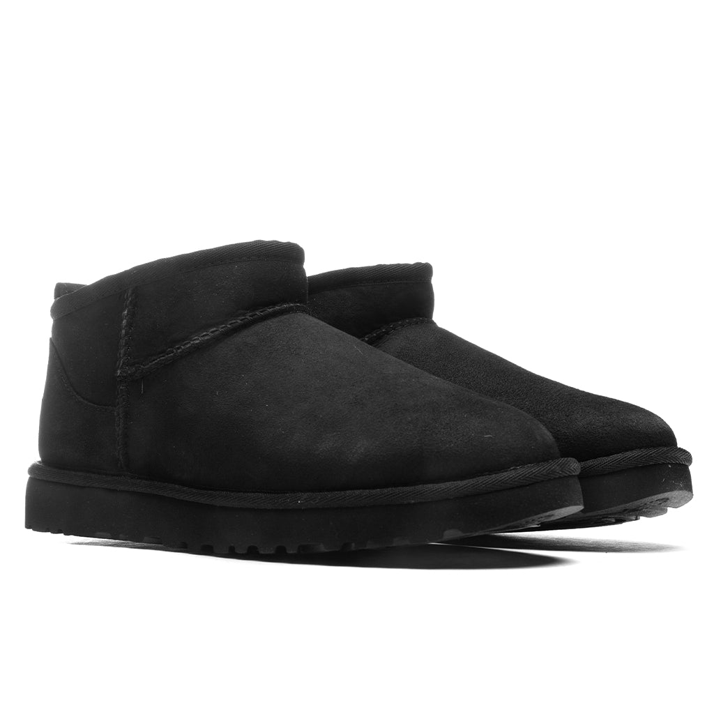 UGG-Women_s-Classic-Ultra-Mini-Boot---Black-1116109-BLK---01-01-2022---01-2.jpg