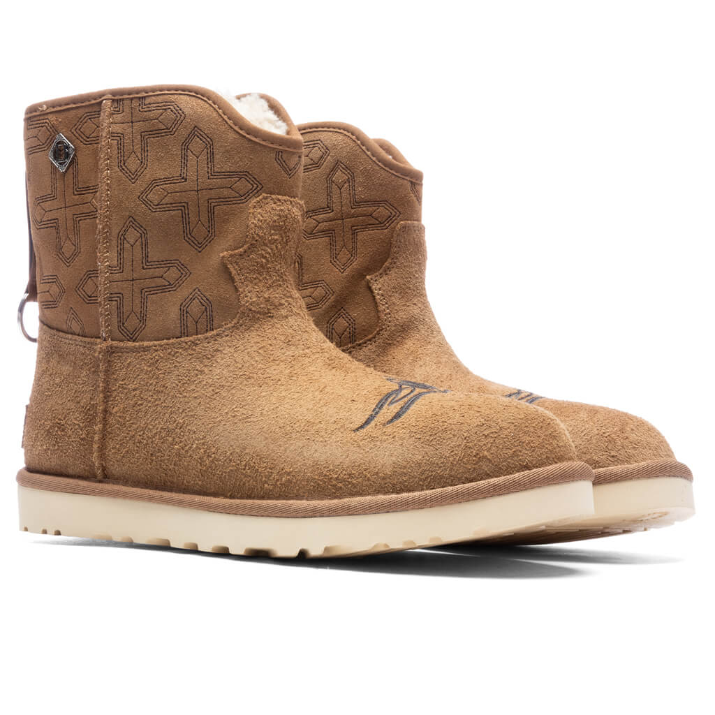 UGG x Children of the Discordance Classic Short Boot - Chestnut