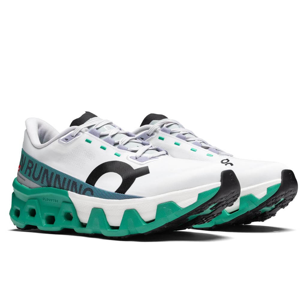 Women_s-Cloudmonster-Hyper---Undyed-Mint---3WE10121560-03-19-24-Feature-JM-4.jpg