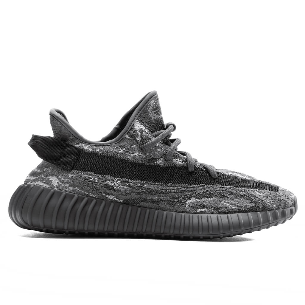 Yeezy-Boost-350-V2---MX-Dark-Salt-ID4811-08-29-23-Feature-VR.jpg