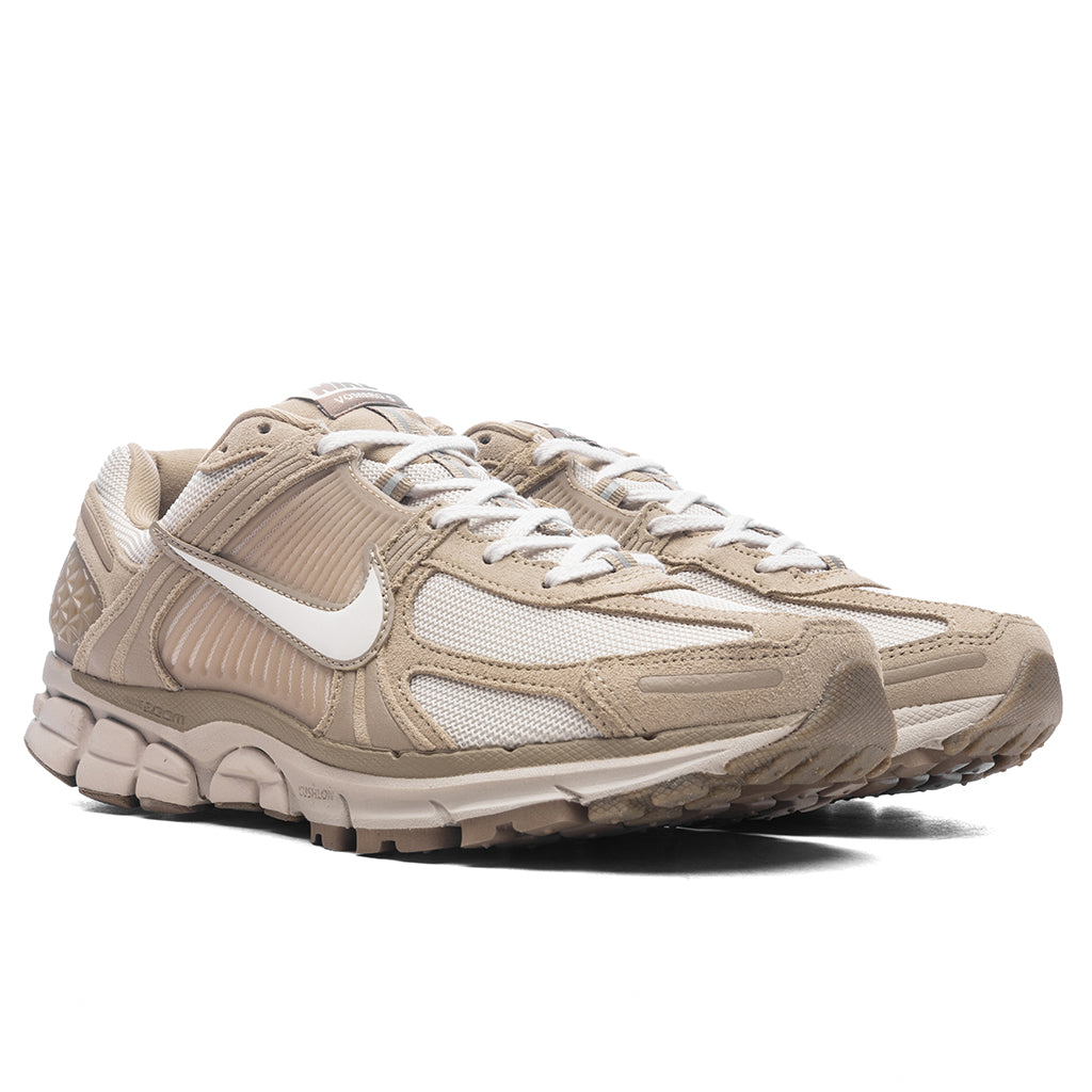 Zoom-Vomero-5-Khaki-Phantom-Light-Orewood-Brown-HV2529-200---11-20-24---Feature--DV-41.jpg