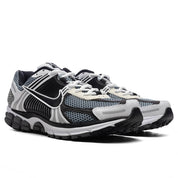 Zoom Vomero 5 - Dark Grey/Black/White/Sail