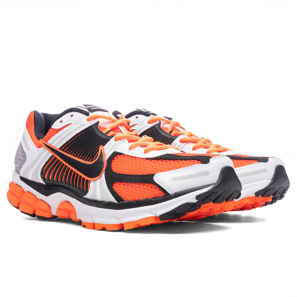 Zoom Vomero 5 - Total Orange/Black/White/Metallic Platinum