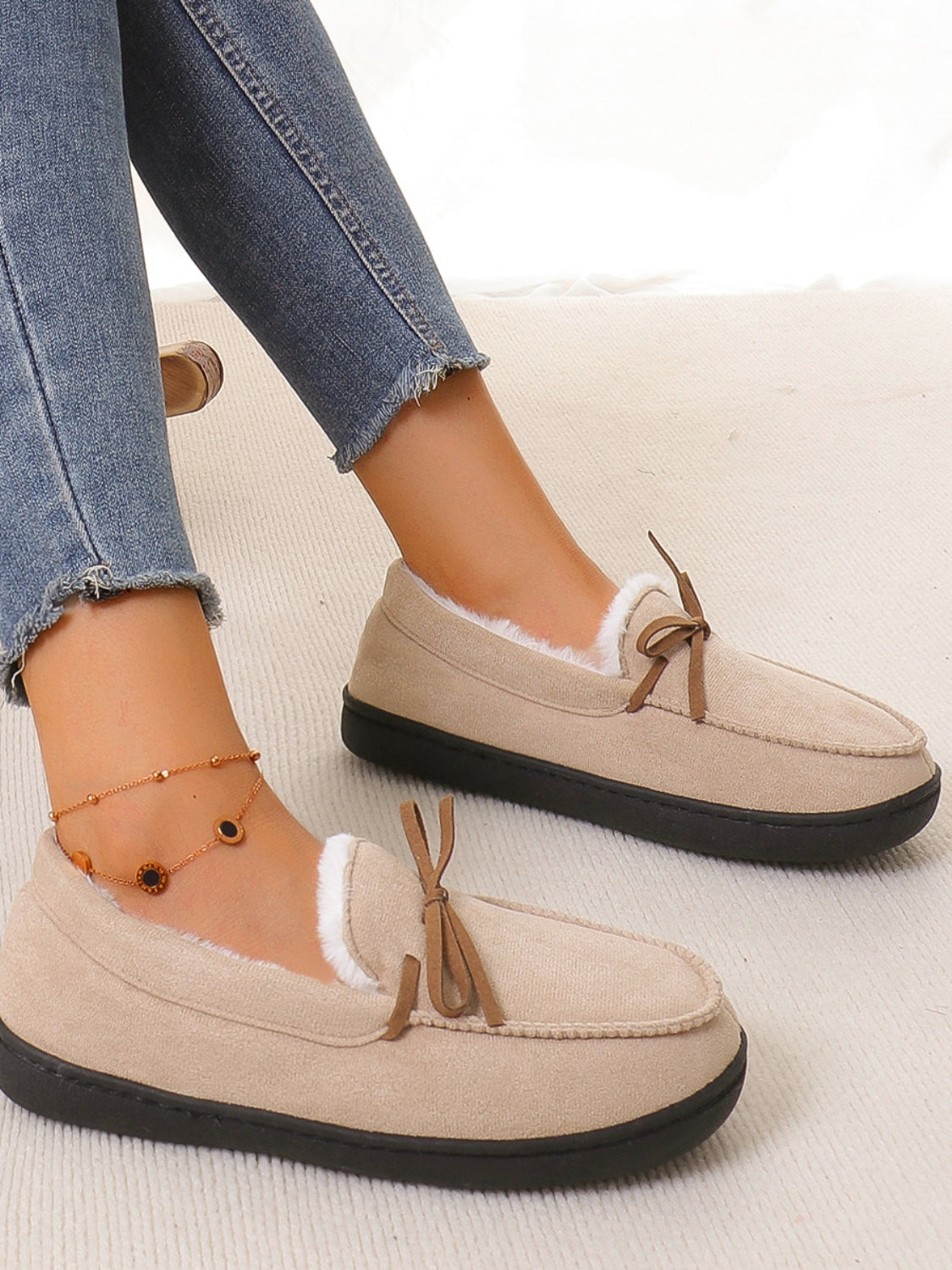 Bow Round Toe Flat Slip-Ons