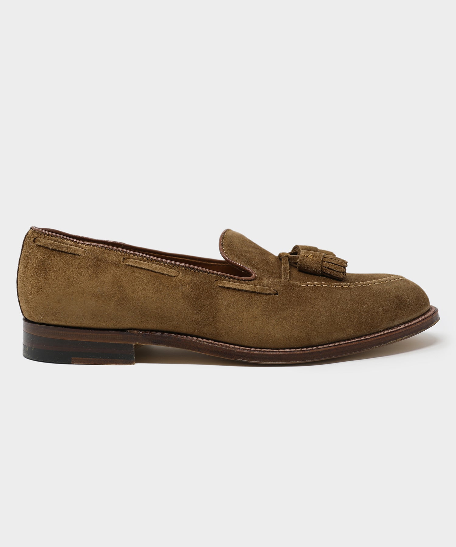 alden-tassel-loafer-in-suede-snuffalden-643381.jpg