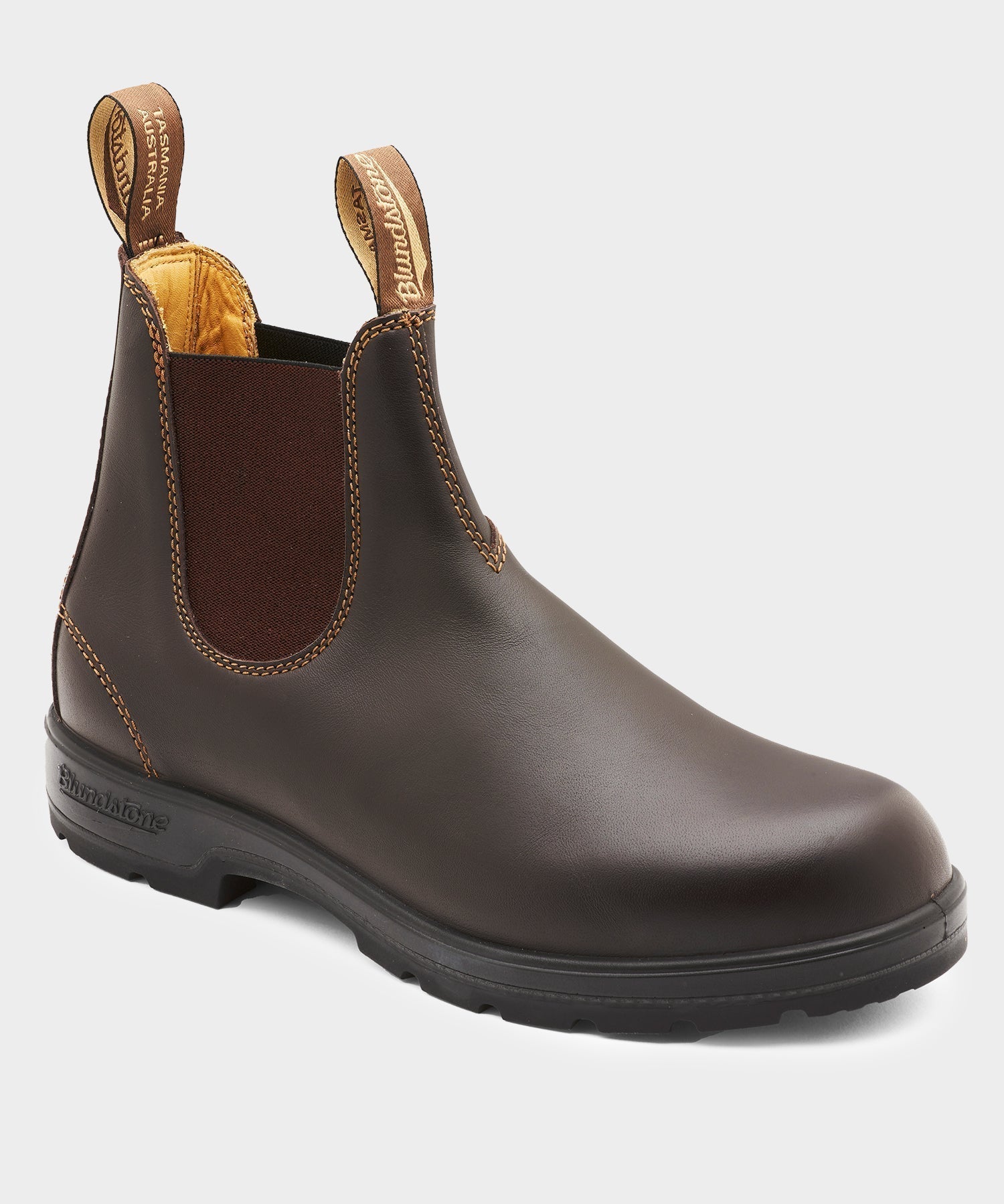 Blundstone 550 Chelsea Boot in Walnut Brown