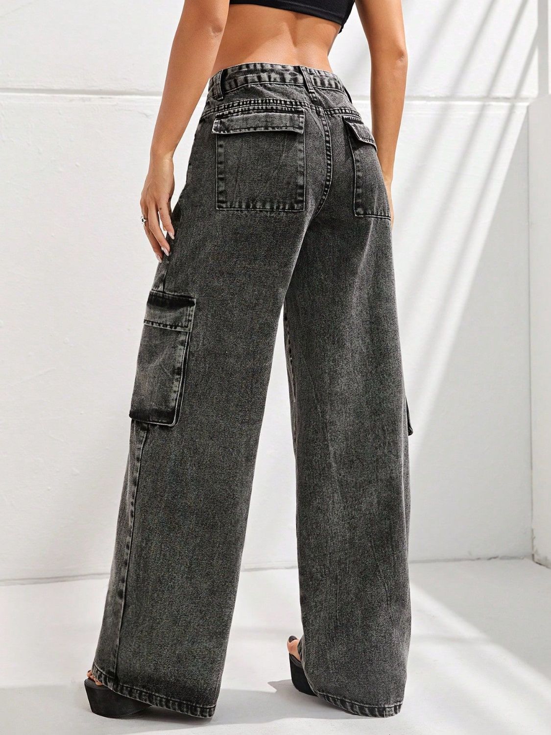 Wide Leg Jeans with Pockets