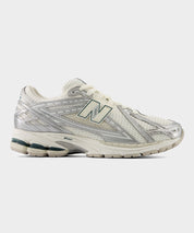 New Balance 1906R in Silver Metallic + Sea Salt