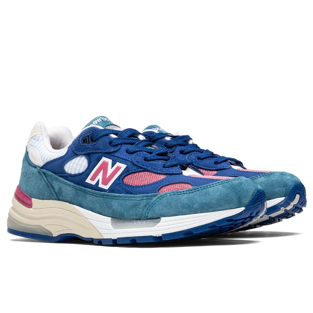 new-balance-992-bluepink-2.jpg